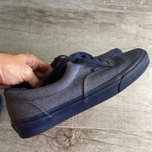 VANS Men’s 12M Blue - Picture 2 of 2